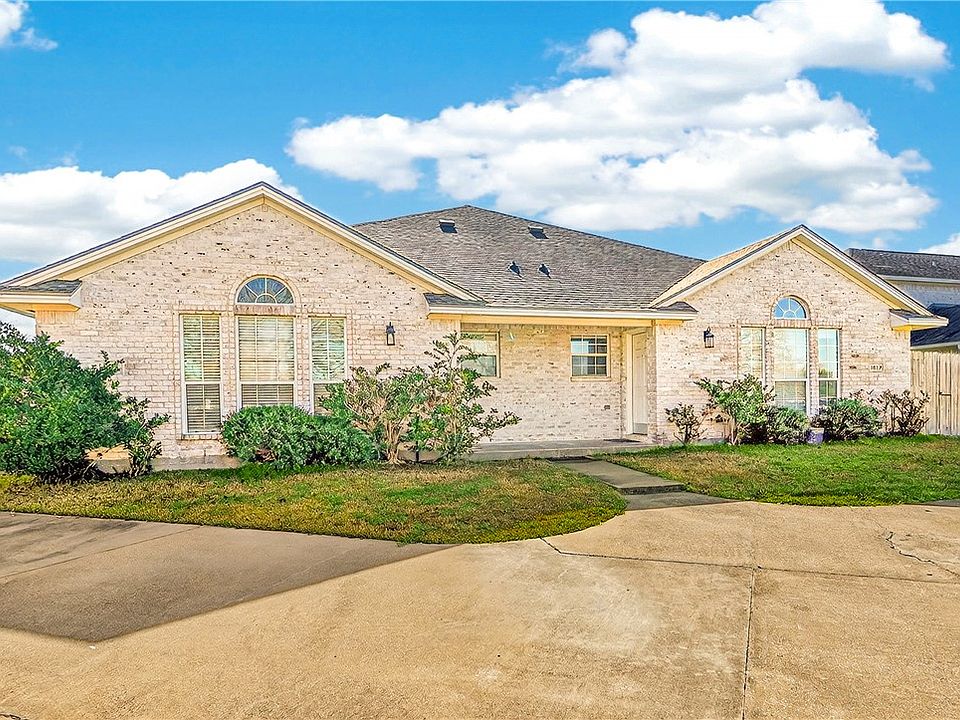 1st image of 1012 Willow Pond Ct