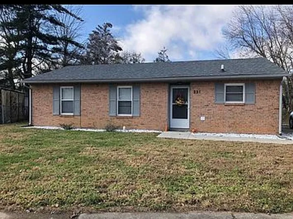 221 Miller Ave, Radcliff, KY 40160