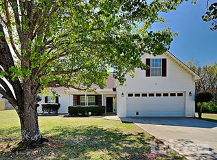70 Homeplace Dr, Covington, GA