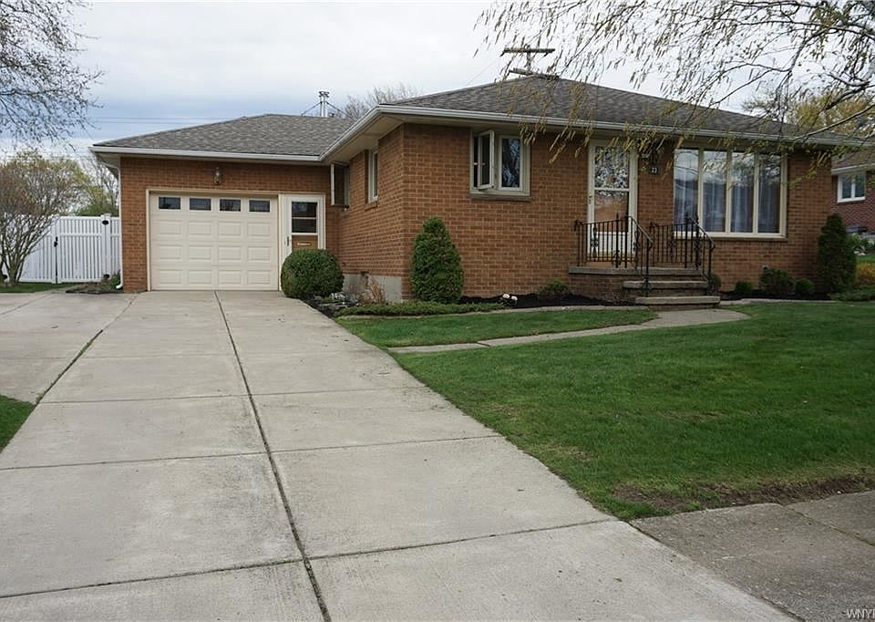 1st image of 23 Donald Dr