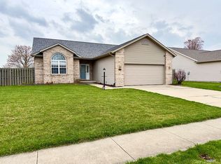 308 Podres Ln, Chatham, IL 62629