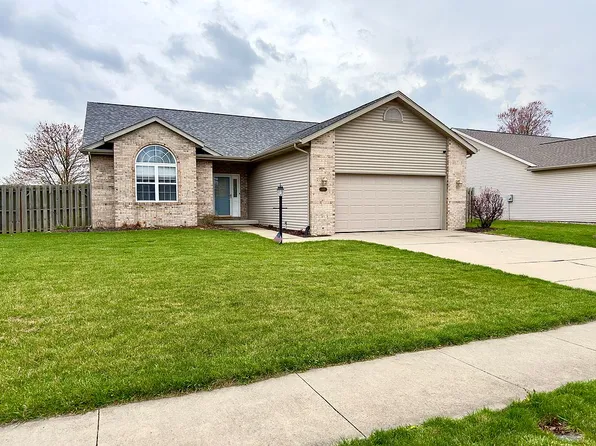 308 Podres Ln, Chatham, IL 62629