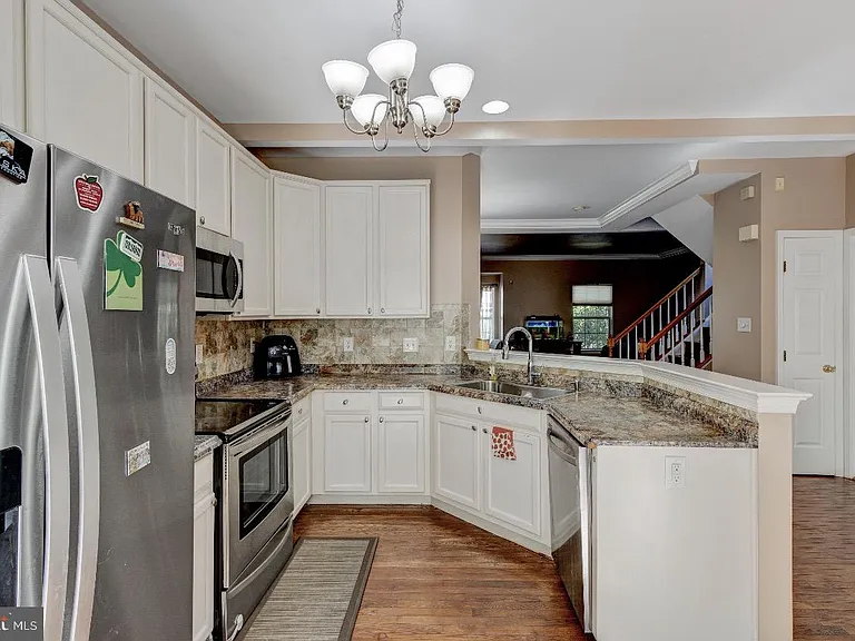 6860 General Lafayette Way — Photo 2
