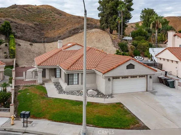 3013 Canyon Vista Dr, Colton, CA 92324