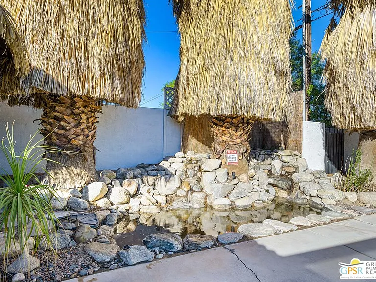2750 E Vincentia Rd — Photo 32