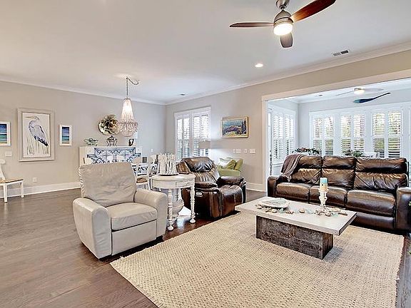 5th image of 2906 Clearwater Dr