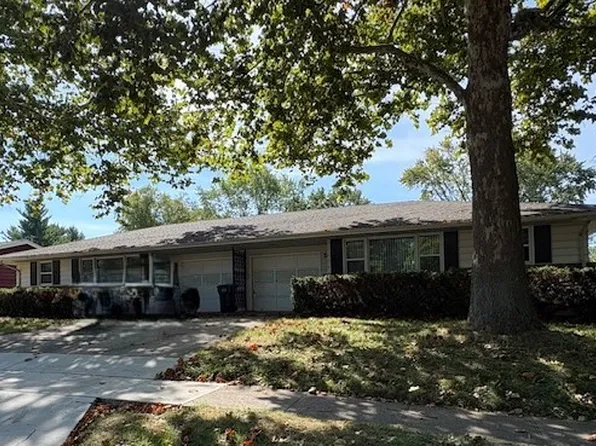 1003 E McHenry St, Urbana, IL 61801