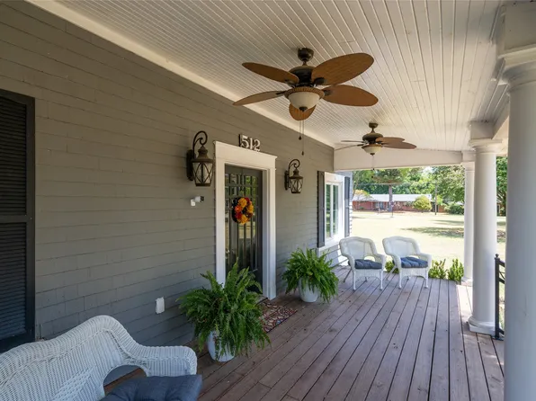 512 Arledge St, Bonham, TX 75418