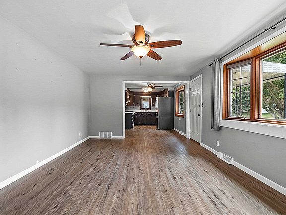4th image of 825 Tommark St