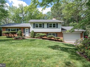 2006 Northbrook Dr, Lancaster, PA 17601