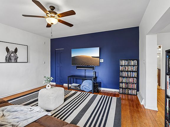 4th image of 602 Cedar St
