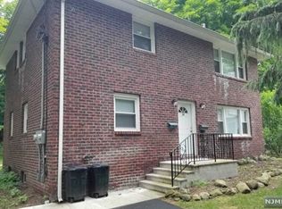 27 Willet St #A, Park Ridge, NJ 07656