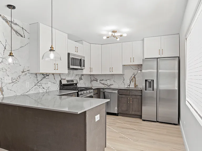 Fully Renovated Kitchen Fully Renovated Kitchen