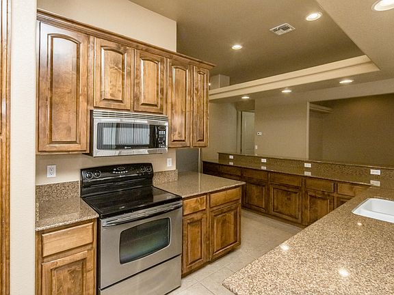 2nd image of 1044 Montrose Dr