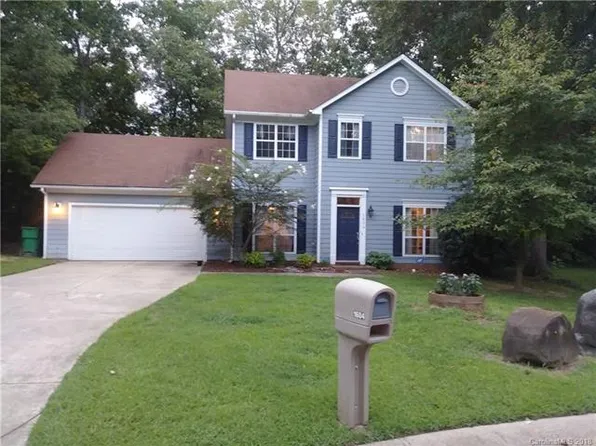 1604 Rocky Glen Ln, Charlotte, NC 28214