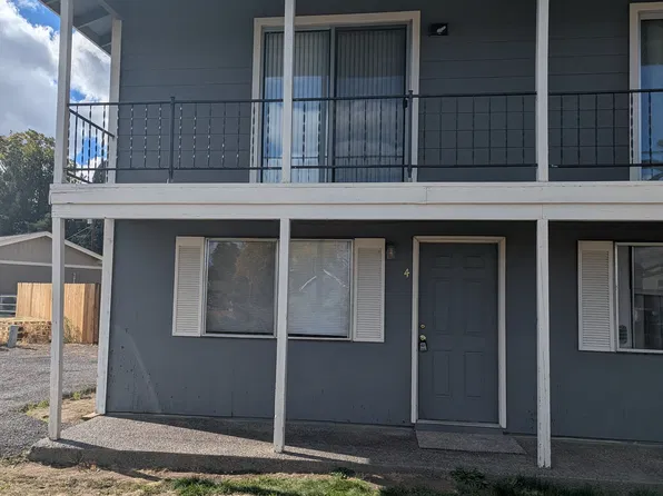 2903 SW Meadow Ln #4, Redmond, OR 97756