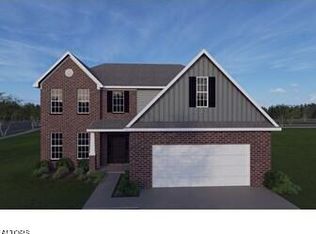 1916 Hickory Reserve Rd, Knoxville, TN 37932