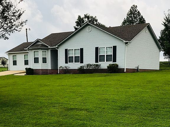 3rd image of 100 Stanford Dr