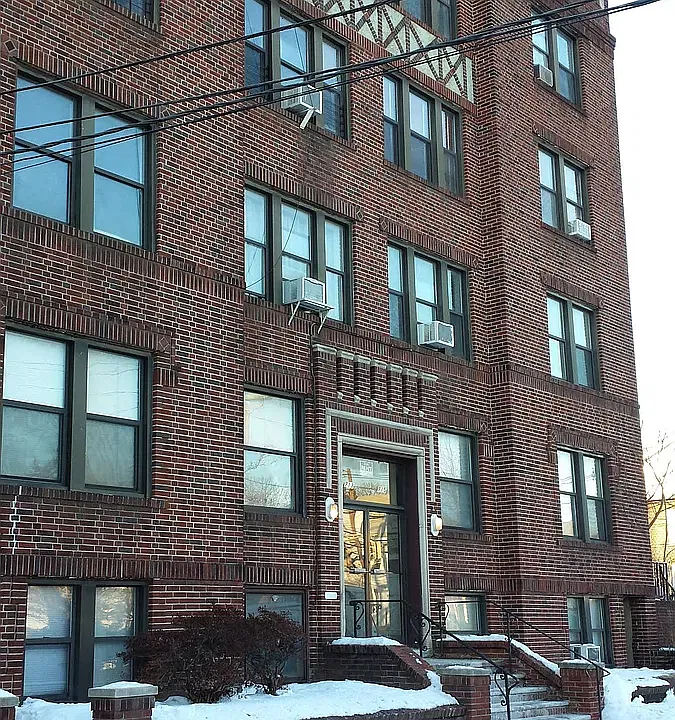 715 Ave C