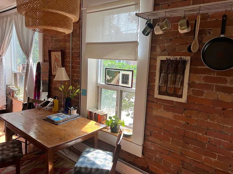 225 Gladstone Ave — Photo 74