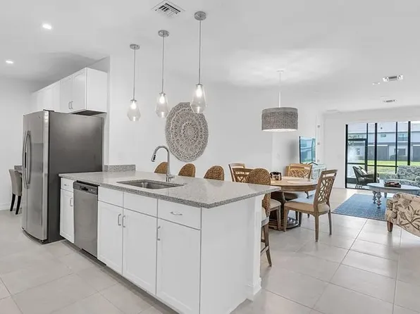 7624 Morgan Way, Naples, FL 34119