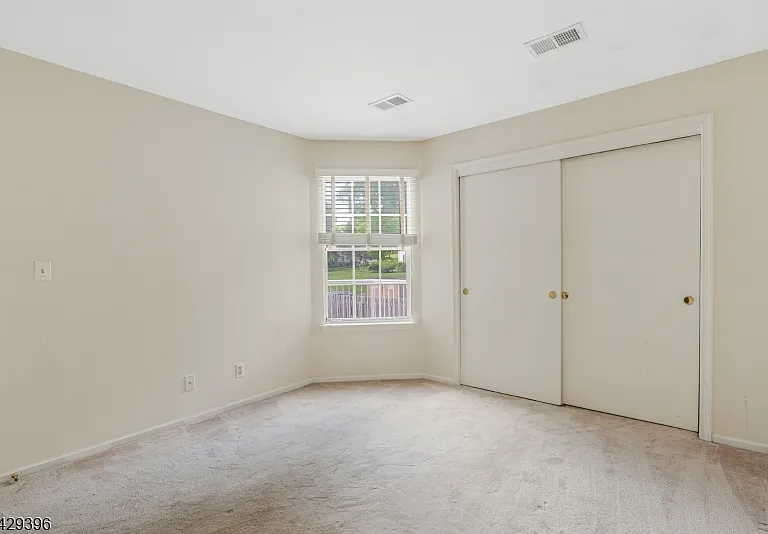 44 Spruce Ct — Photo 26