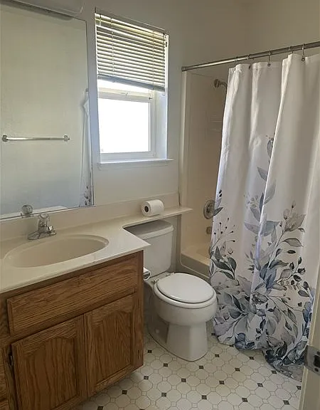 2224 Halsey Cir — Photo 16