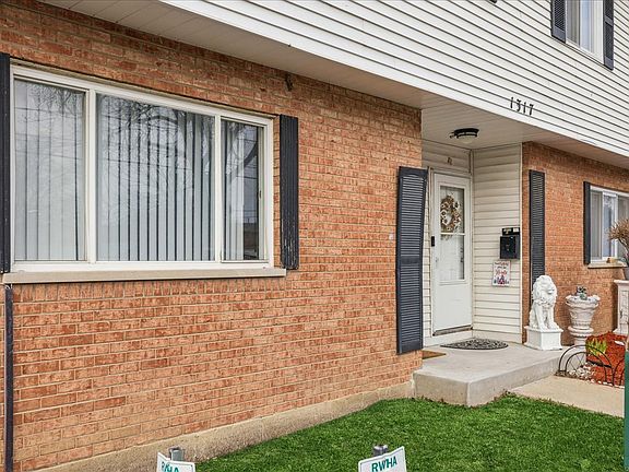2nd image of 1317 Monomoy St APT E