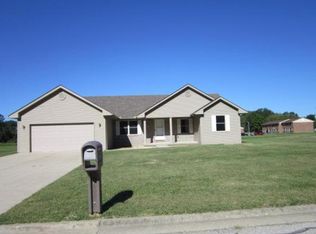 158 Chad Ln, Versailles, IN 47042