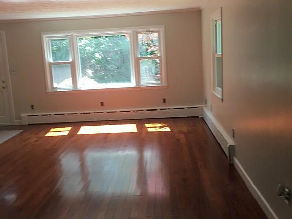 4th image of 138 Bickford St