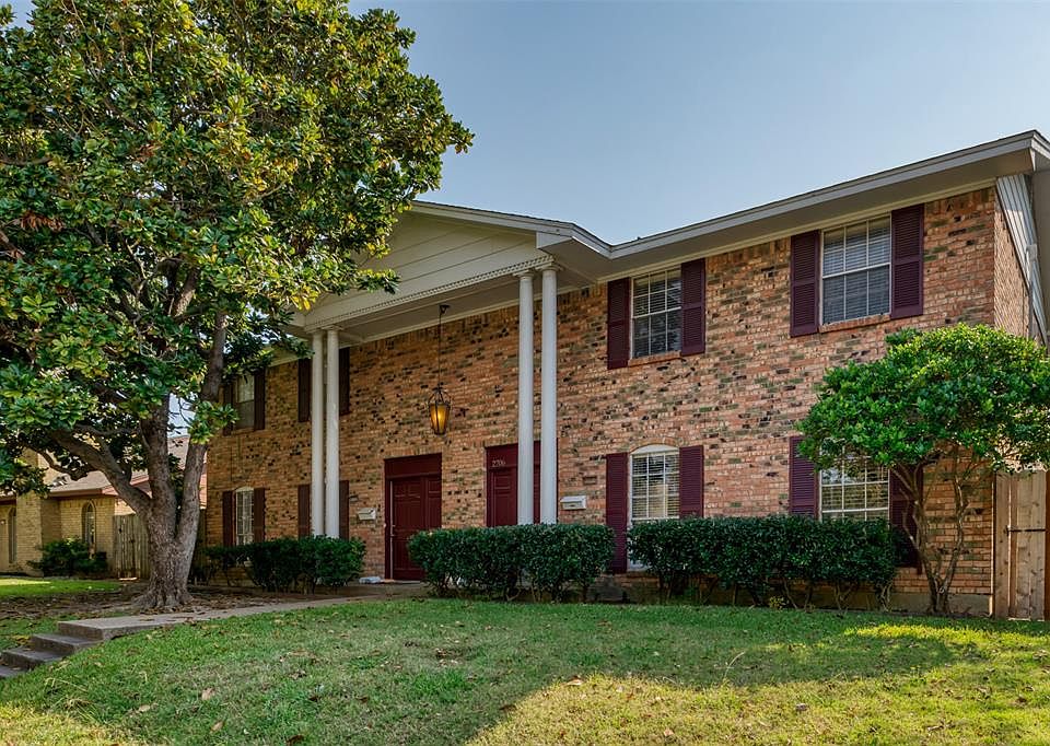 1st image of 2706 Golfing Green Dr