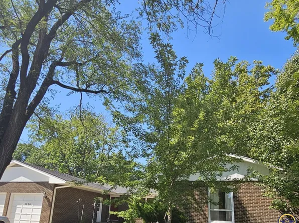 5220-5222 SW 12th Ter, Topeka, KS 66604