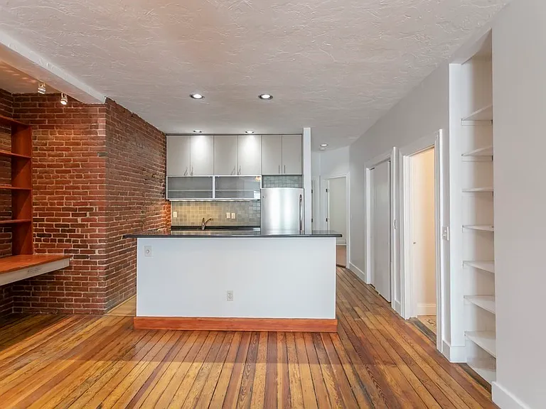 101 Cedar St #2 — Photo 7