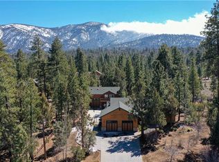 1308 Shadowhill Ct, Big Bear City, CA 92314
