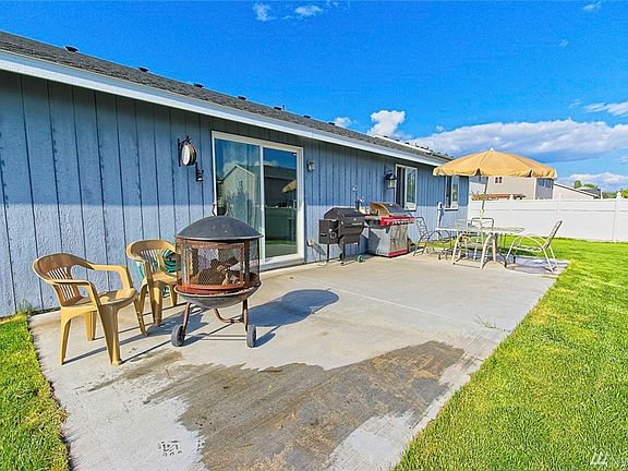 5th image of 1343 E June Dr