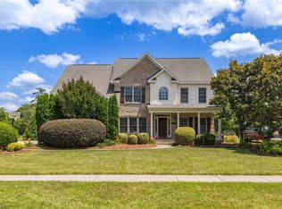 5722 Mabe Dr, Oak Ridge, NC 27310