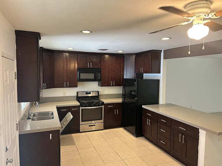 350 E Chuckwalla Rd #1 — Photo 1