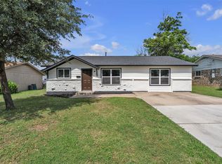 3265 Earle Dr, Fort Worth, TX 76117