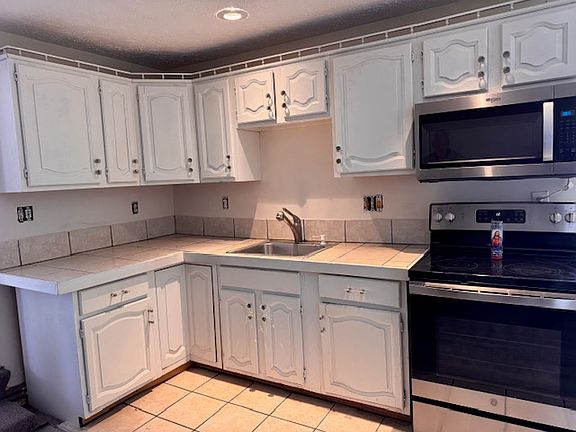 2nd image of 14 Dane St APT 2