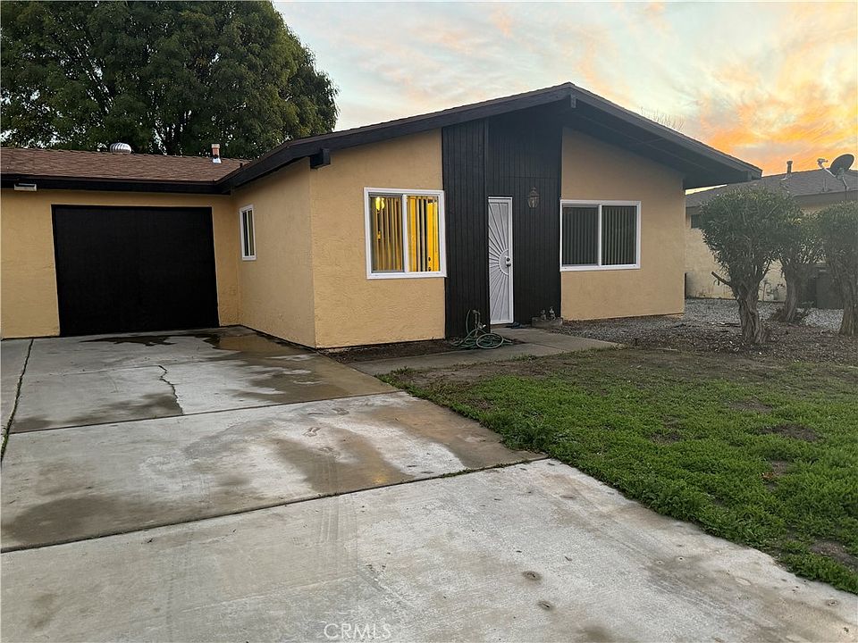 1st image of 2221 San Bernardo Ave