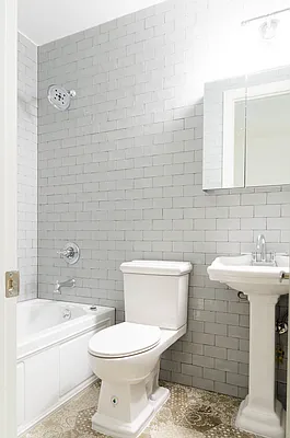 Rented by Nooklyn NYC LLC | media 17