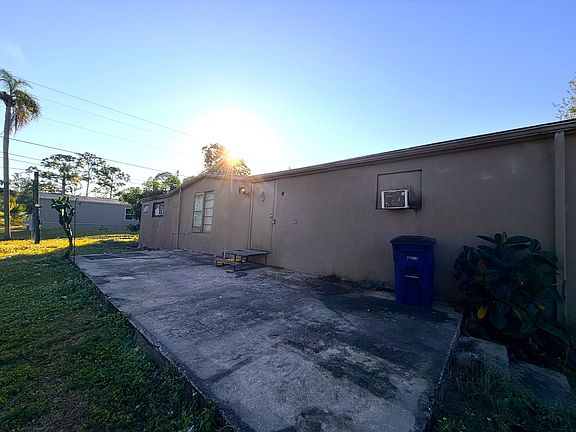 3rd image of 8115 Tolles Dr #3