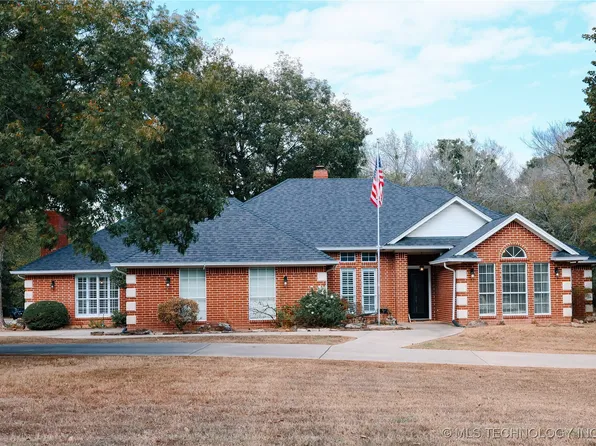 889 Knight Dr, Durant, OK 74701