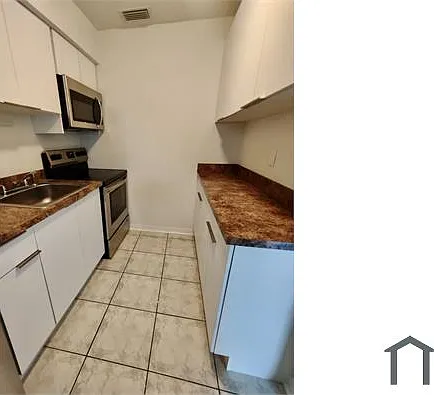 224 SW 47th Ter #3 — Photo 6