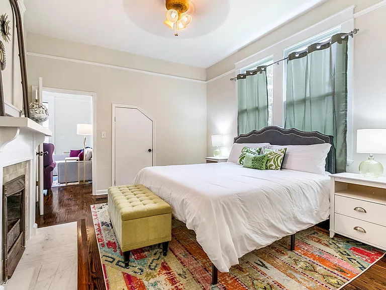 2340 General Pershing St — Photo 10