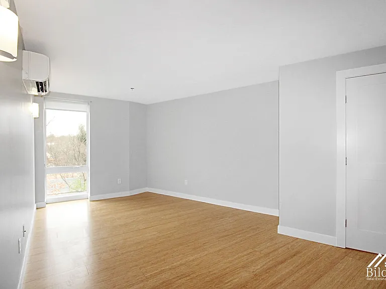 101 Hillside Ave East Side of Providence — Photo 6