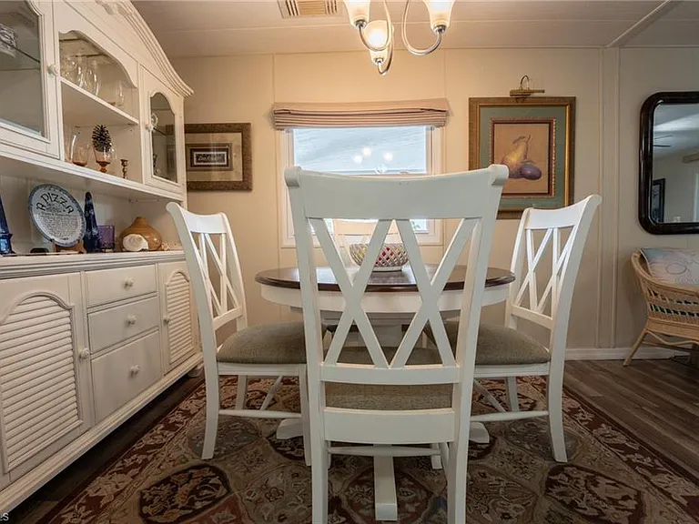 953 Bunker Hill Dr — Photo 10