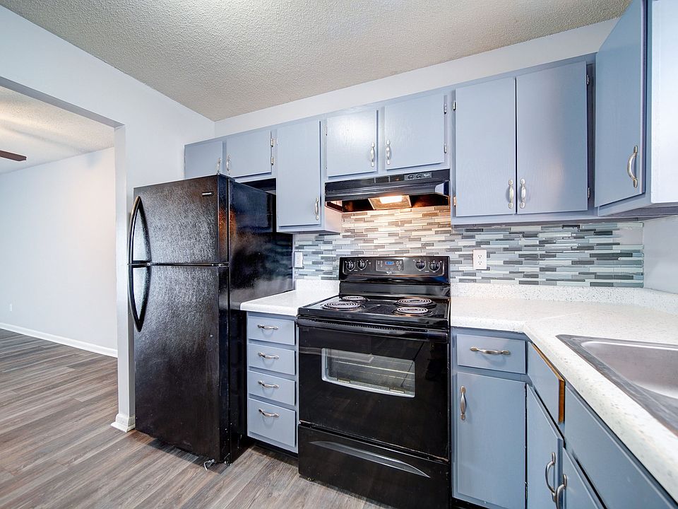 River Hill Townhomes Apartment Rentals with Virtual tours Louisville