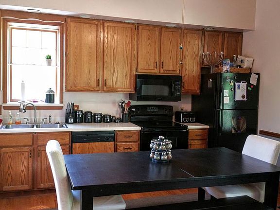5th image of 3398 Hillside Ave #1-W
