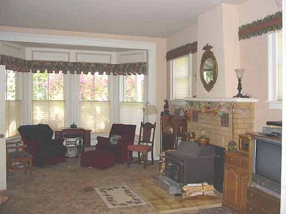 Large formal Living Room